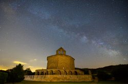 SALIó LA VíA LáCTEA EN IA IGLESIA SANTA MARíA DE EUNATE