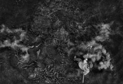 ENTRE HUMO Y MEMORIA