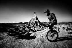 MONOCICLISTA BARDENERO